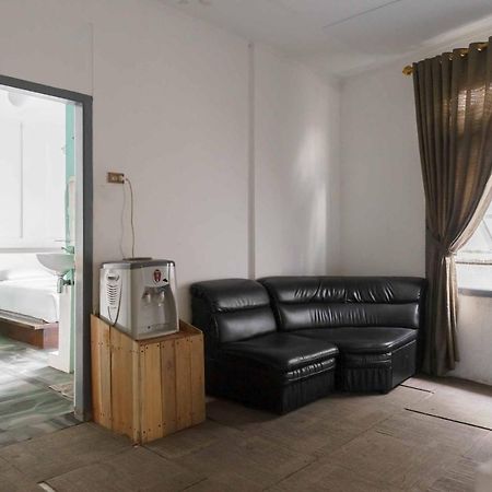 Urbanview Hotel Ananda Syariah By Reddoorz Bukittinggi Esterno foto