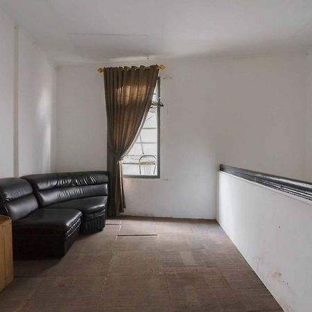 Urbanview Hotel Ananda Syariah By Reddoorz Bukittinggi Esterno foto