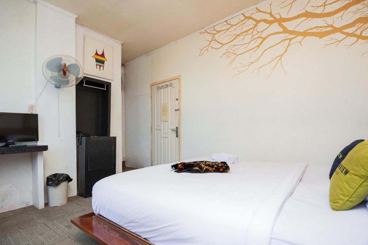Urbanview Hotel Ananda Syariah By Reddoorz Bukittinggi Esterno foto