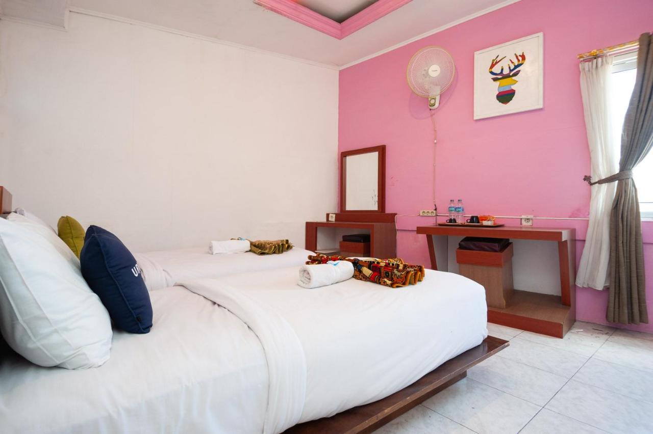 Urbanview Hotel Ananda Syariah By Reddoorz Bukittinggi Esterno foto